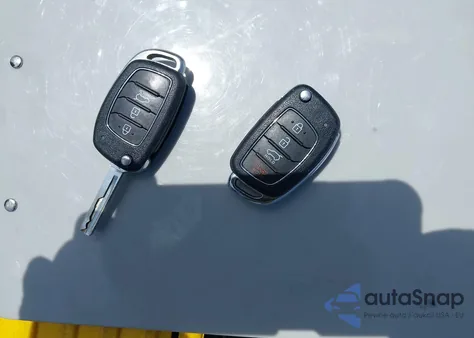 2017 Hyundai Santa Fe Sport 2.4L from USA, damaged, VIN 5XYZTDLB7HG429404